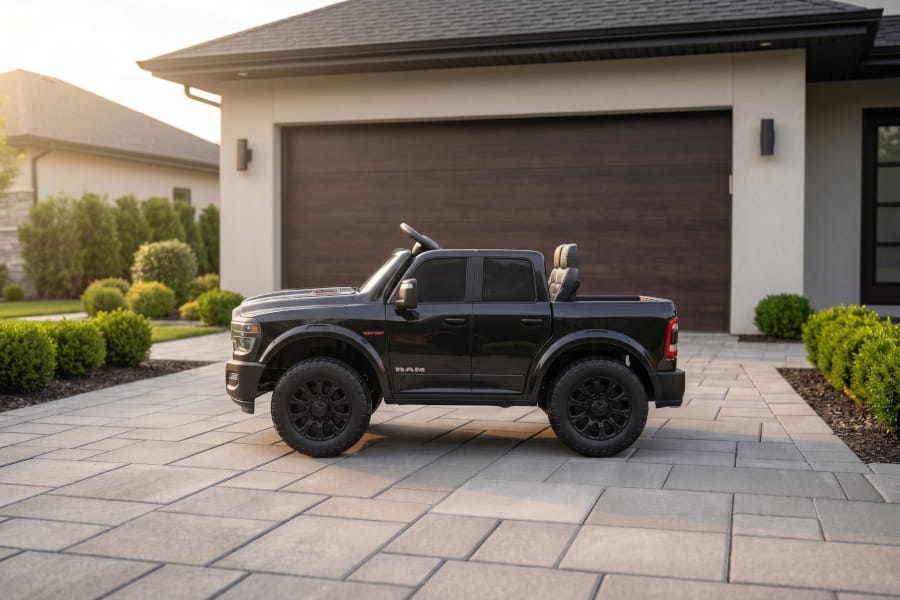Dodge RAM 2500 "Rebel" 2-Sitzer 24V Kinder Elektrofahrzeug - Lizenziert mit Ledersitzen, EVA, Fernbedienung, Bluetooth