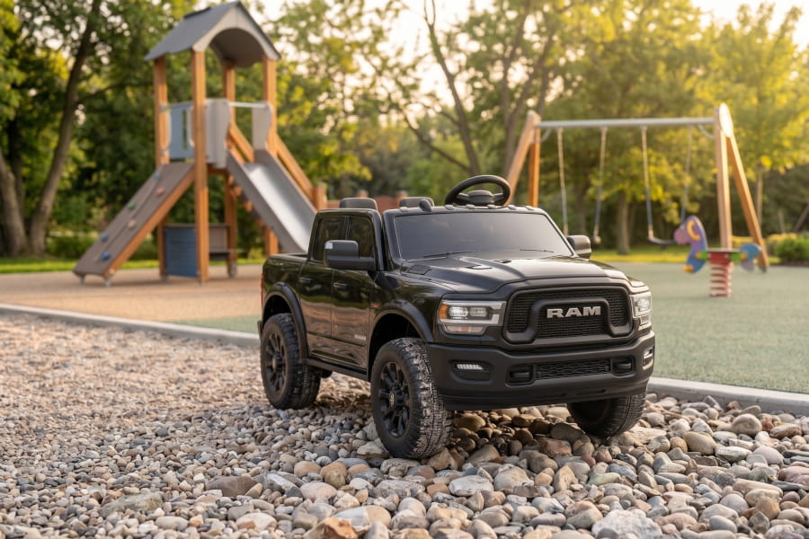 Dodge RAM 2500 "Rebel" 2-Sitzer 24V Kinder Elektrofahrzeug - Lizenziert mit Ledersitzen, EVA, Fernbedienung, Bluetooth