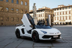Lamborghini Aventador SVJ Kinderfahrzeug – lizenziert, 12V, 2 Motoren, Fernsteuerung, MP3, Ledersitz, EVA